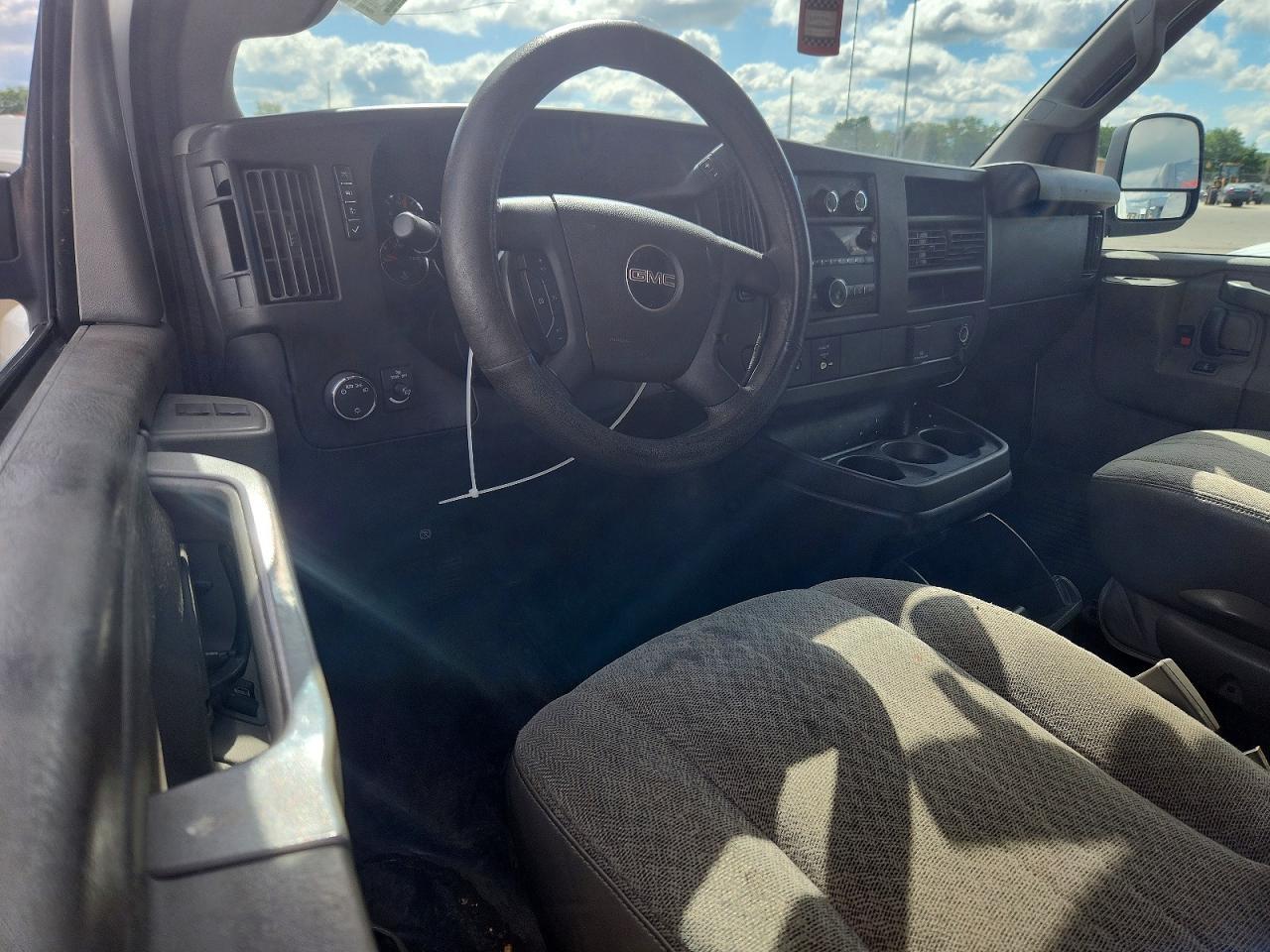 2017 GMC Savana