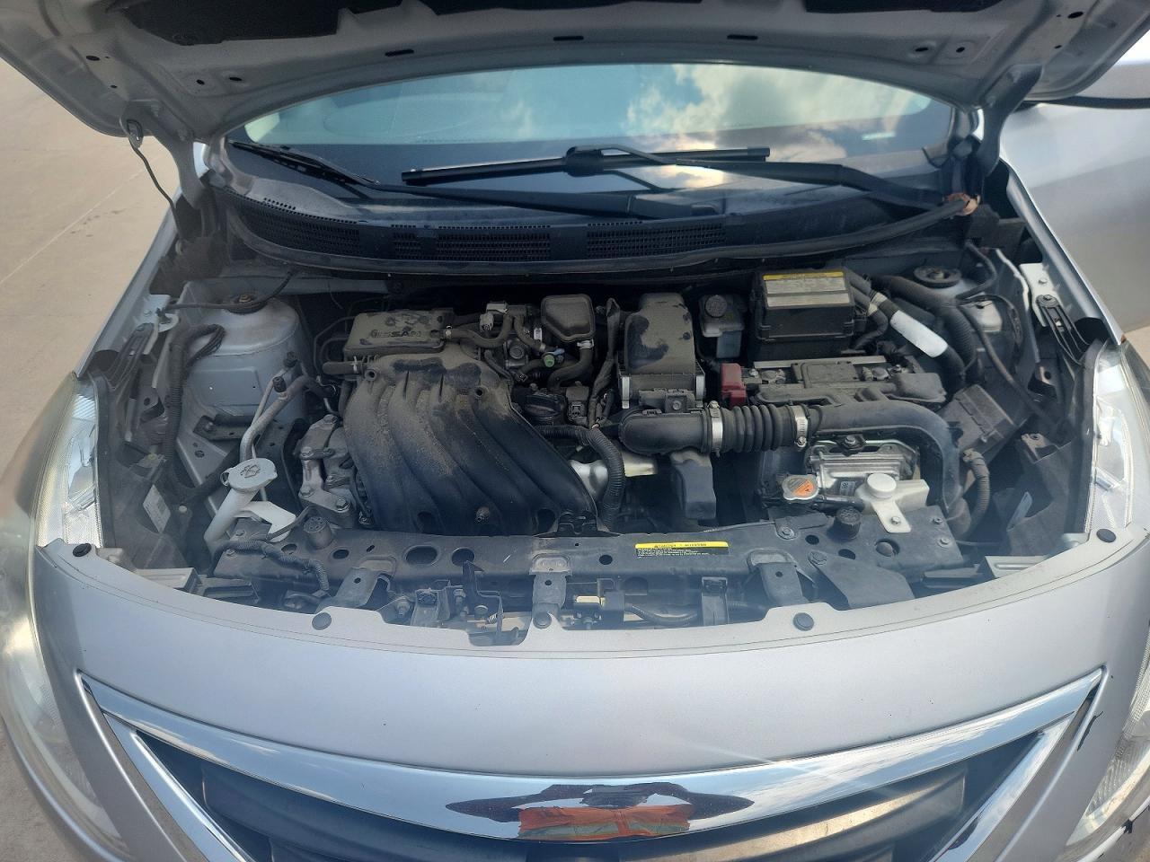 2015 NISSAN VERSA