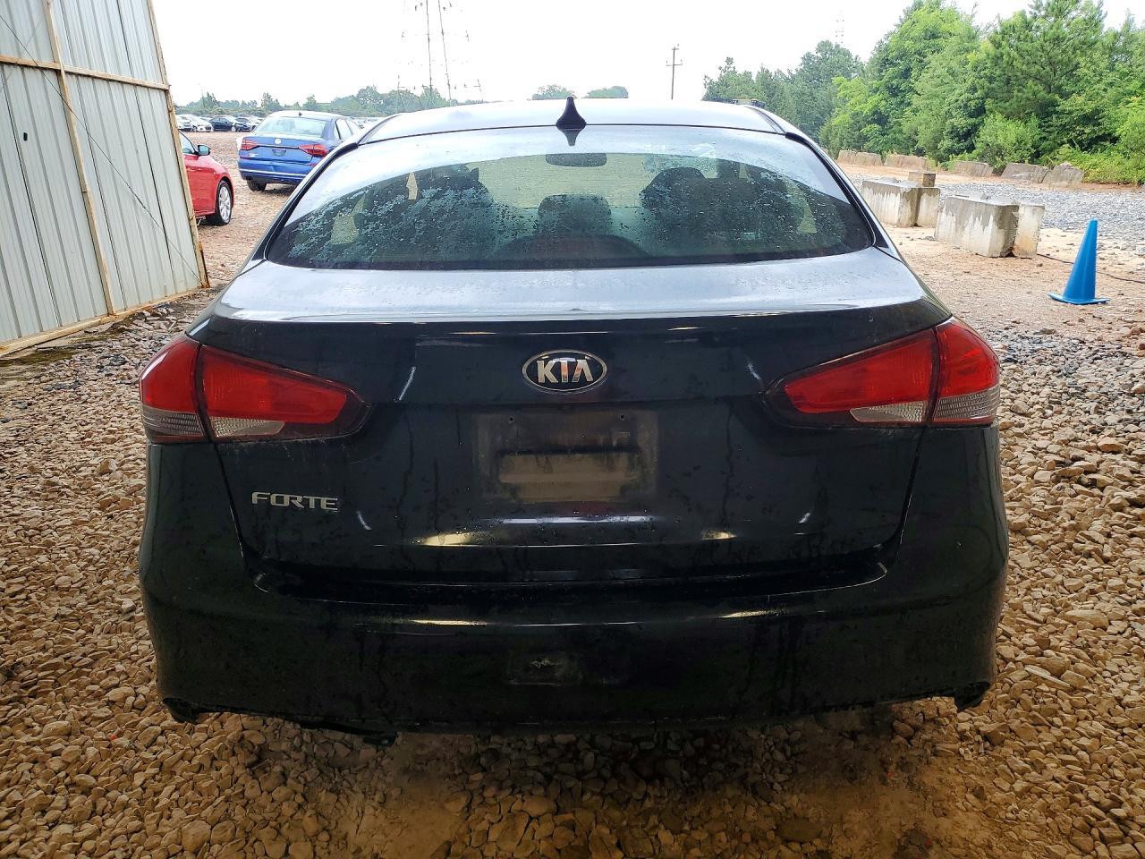 2017 KIA FORTE