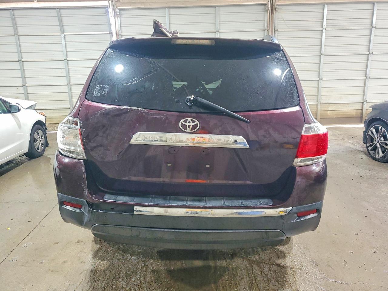 2013 TOYOTA HIGHLANDER