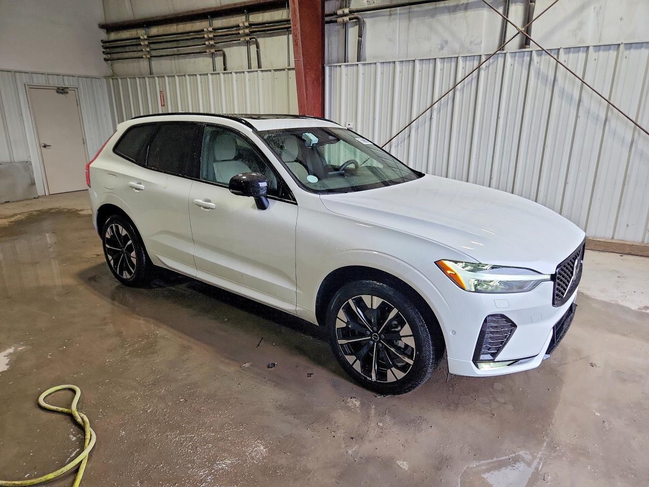 2026 VOLVO XC60