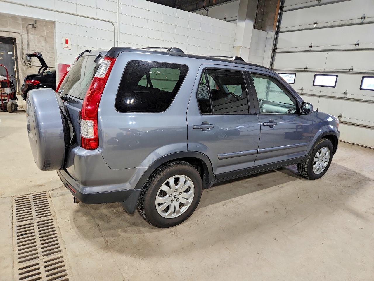 2005 HONDA CR-V