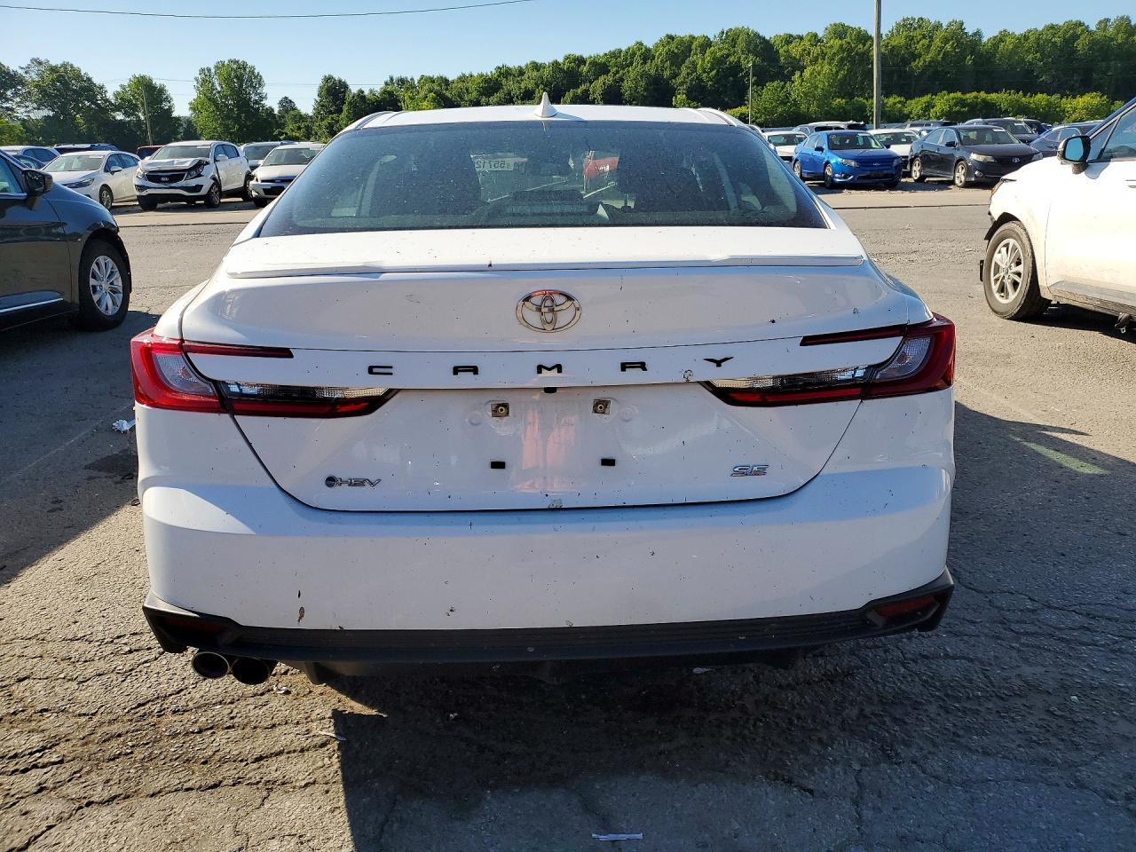 2025 TOYOTA CAMRY