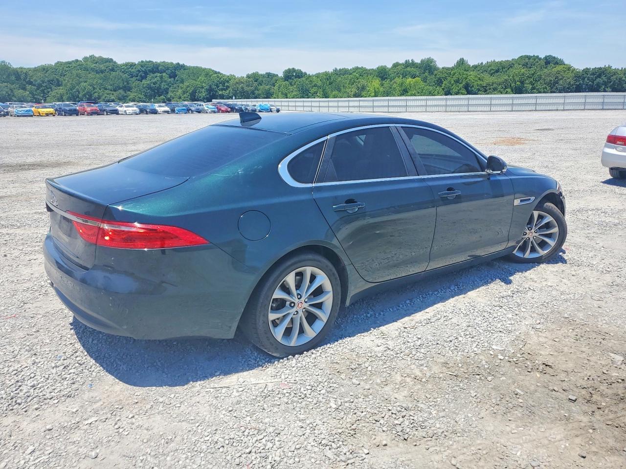 2017 JAGUAR XF