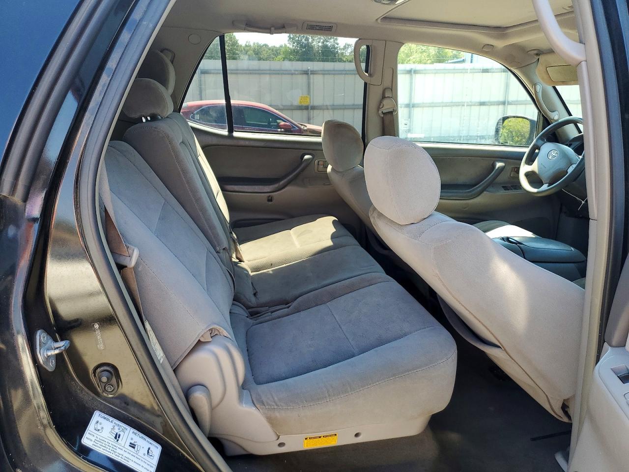 2005 TOYOTA Sequoia