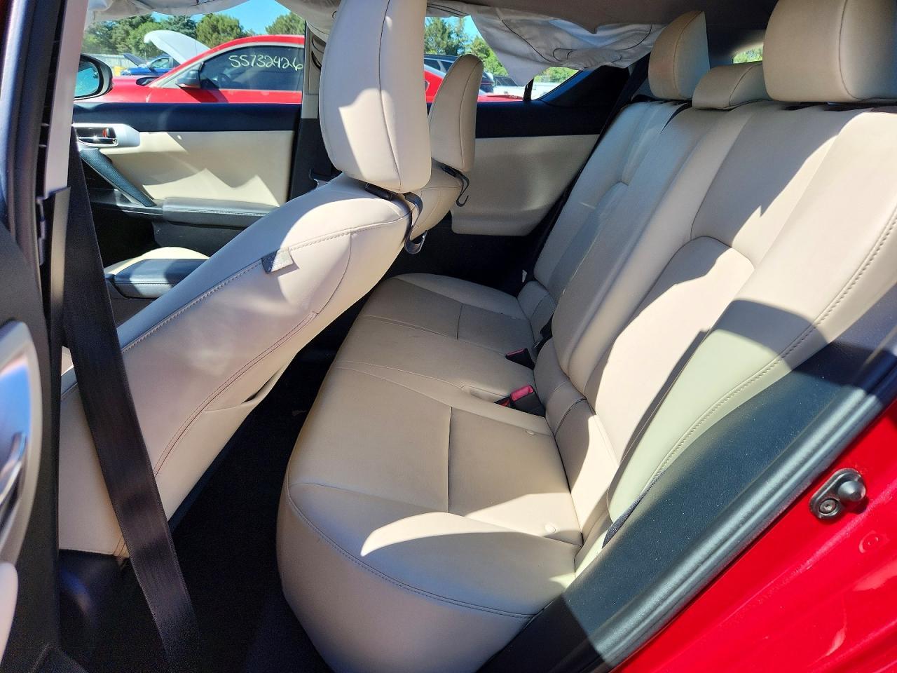 2011 LEXUS CT 200