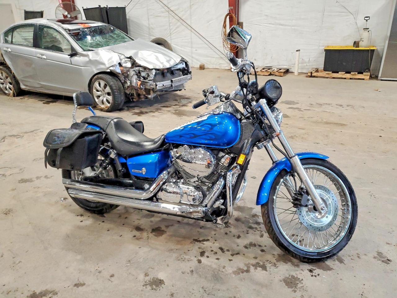 2014 HONDA Vt750