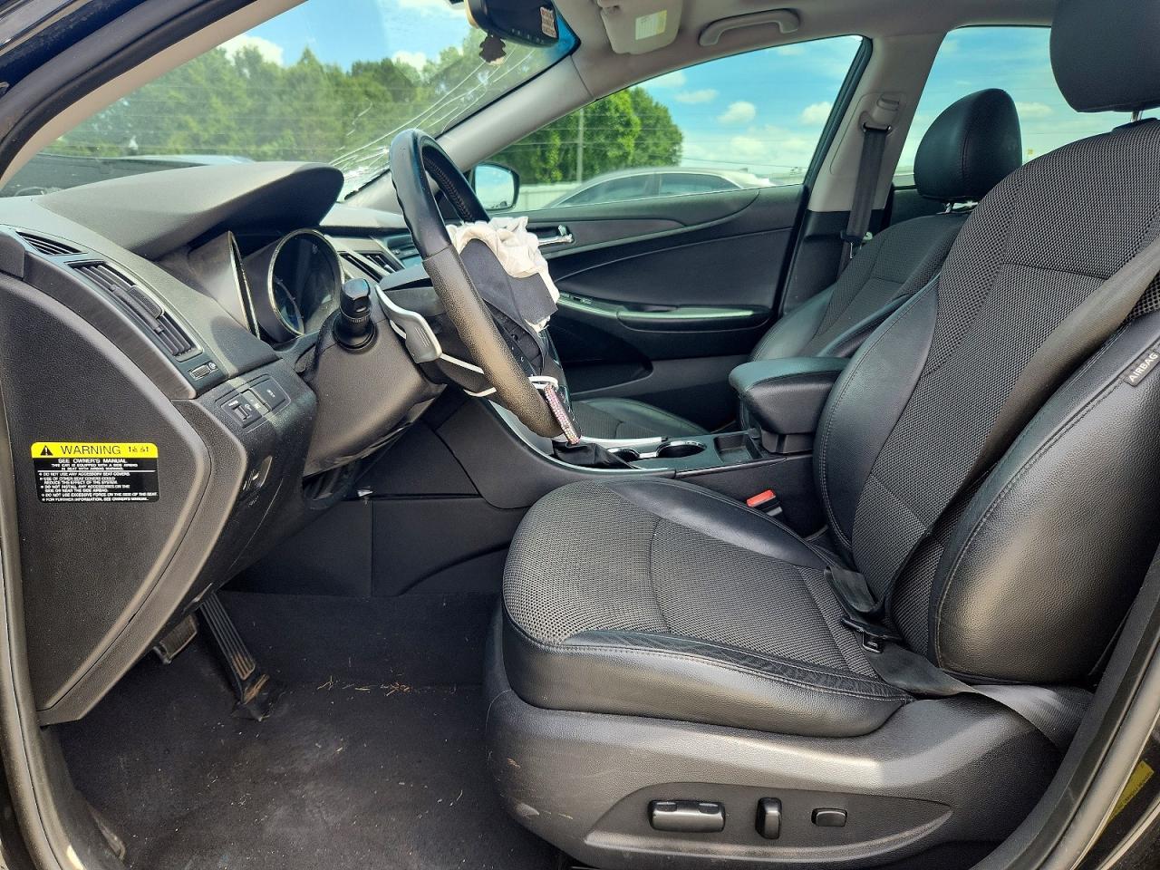 2011 HYUNDAI SONATA