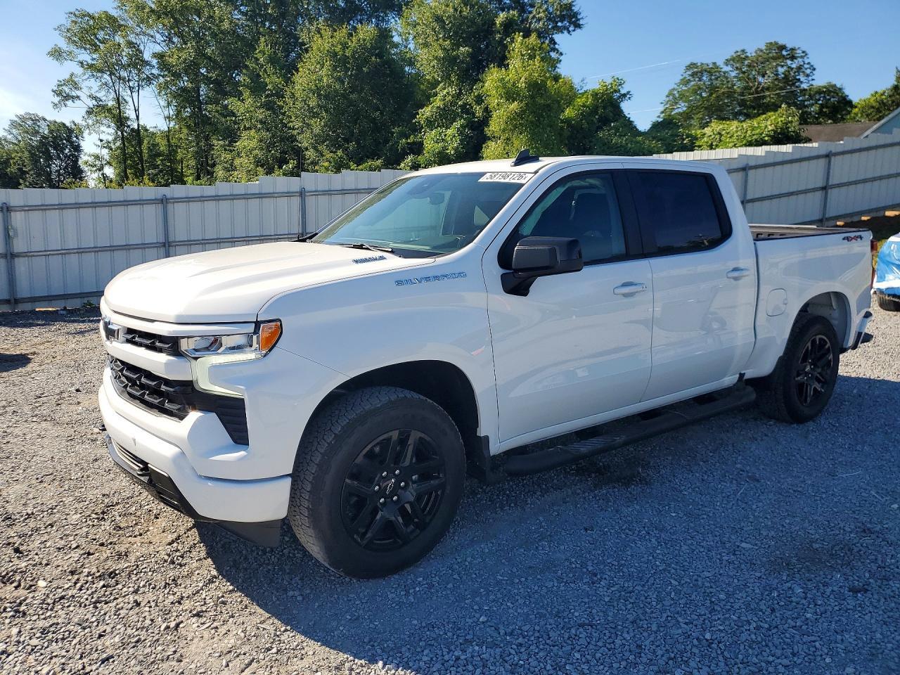2026 CHEVROLET Silverado