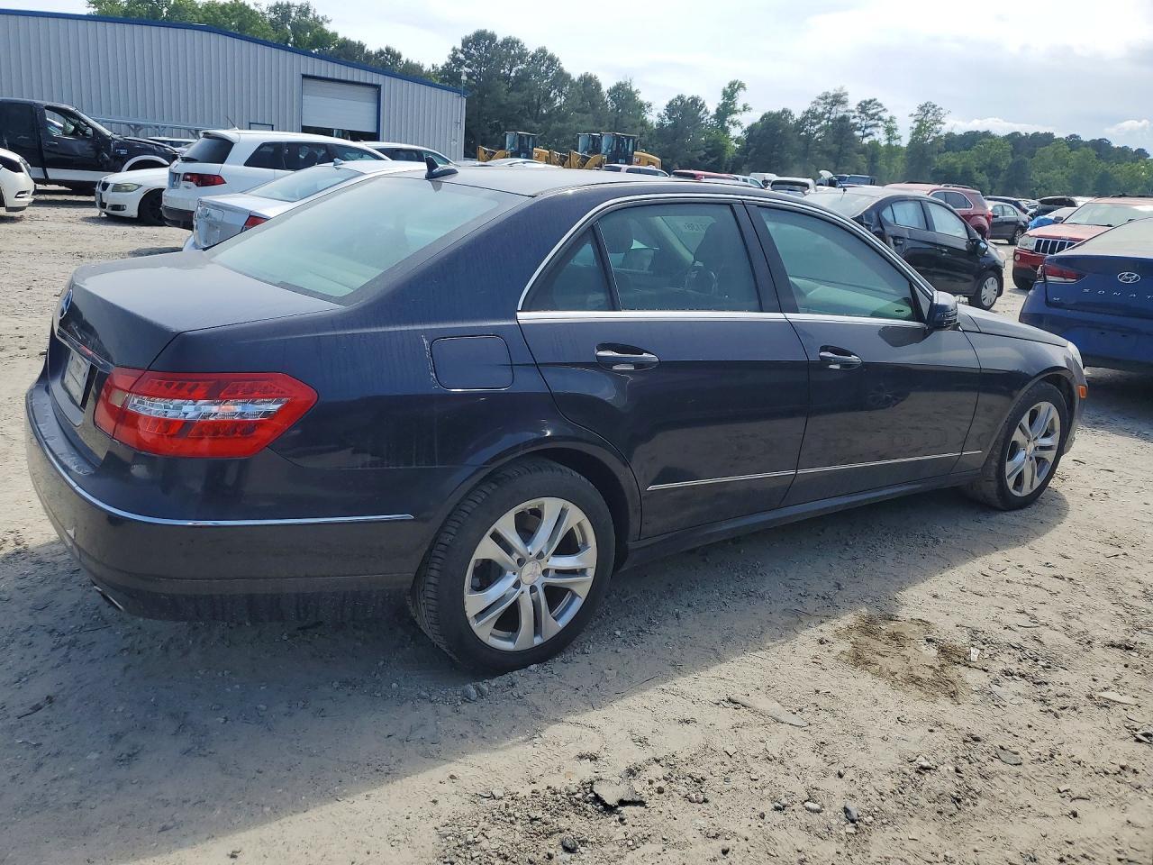 2011 MERCEDES-BENZ E-Class