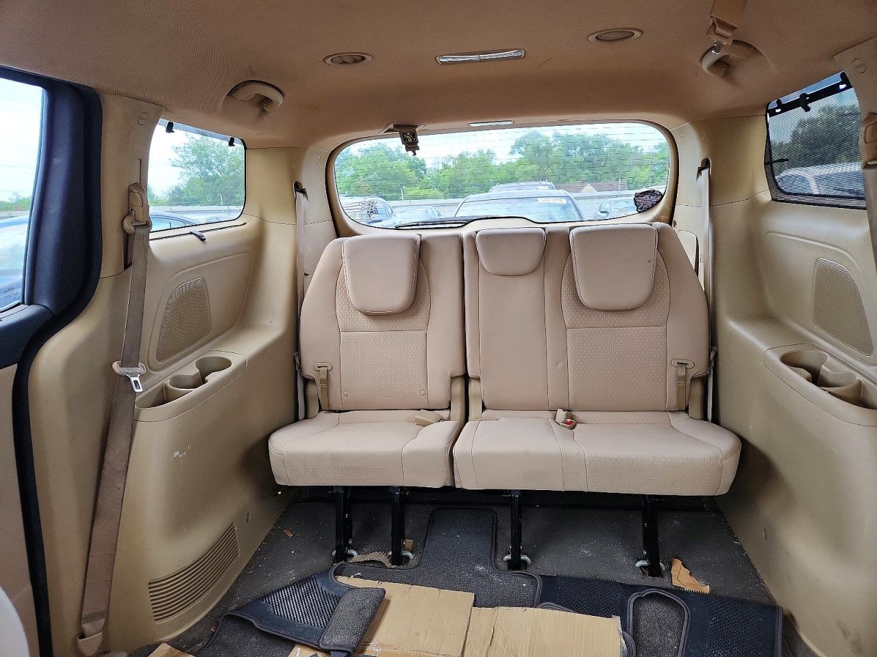2016 KIA SEDONA