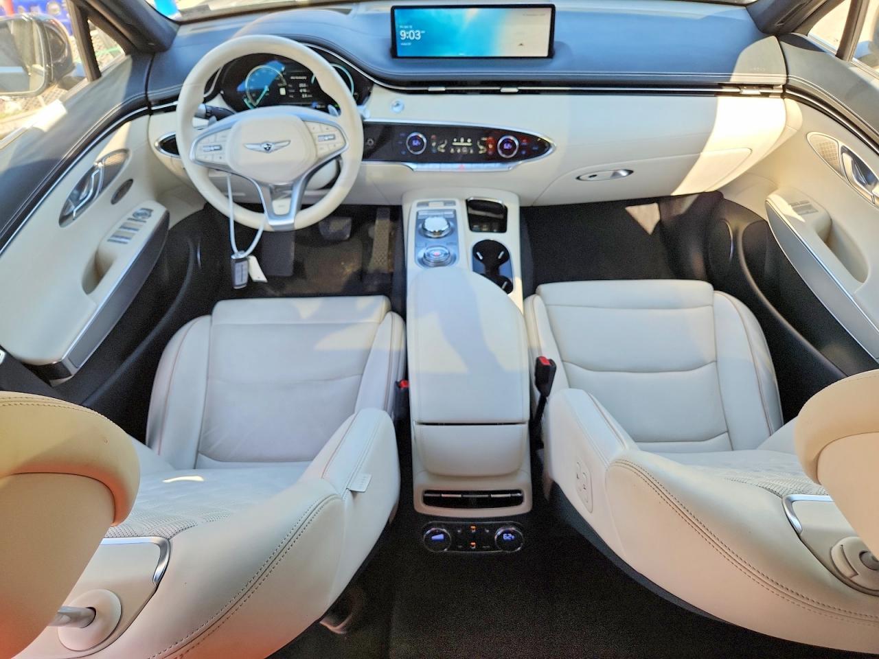2024 GENESIS GV70