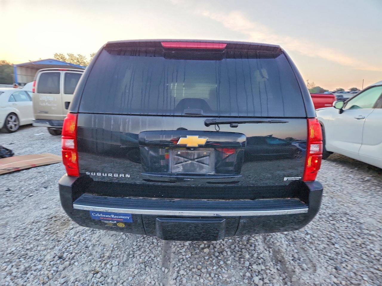 2014 CHEVROLET Suburban