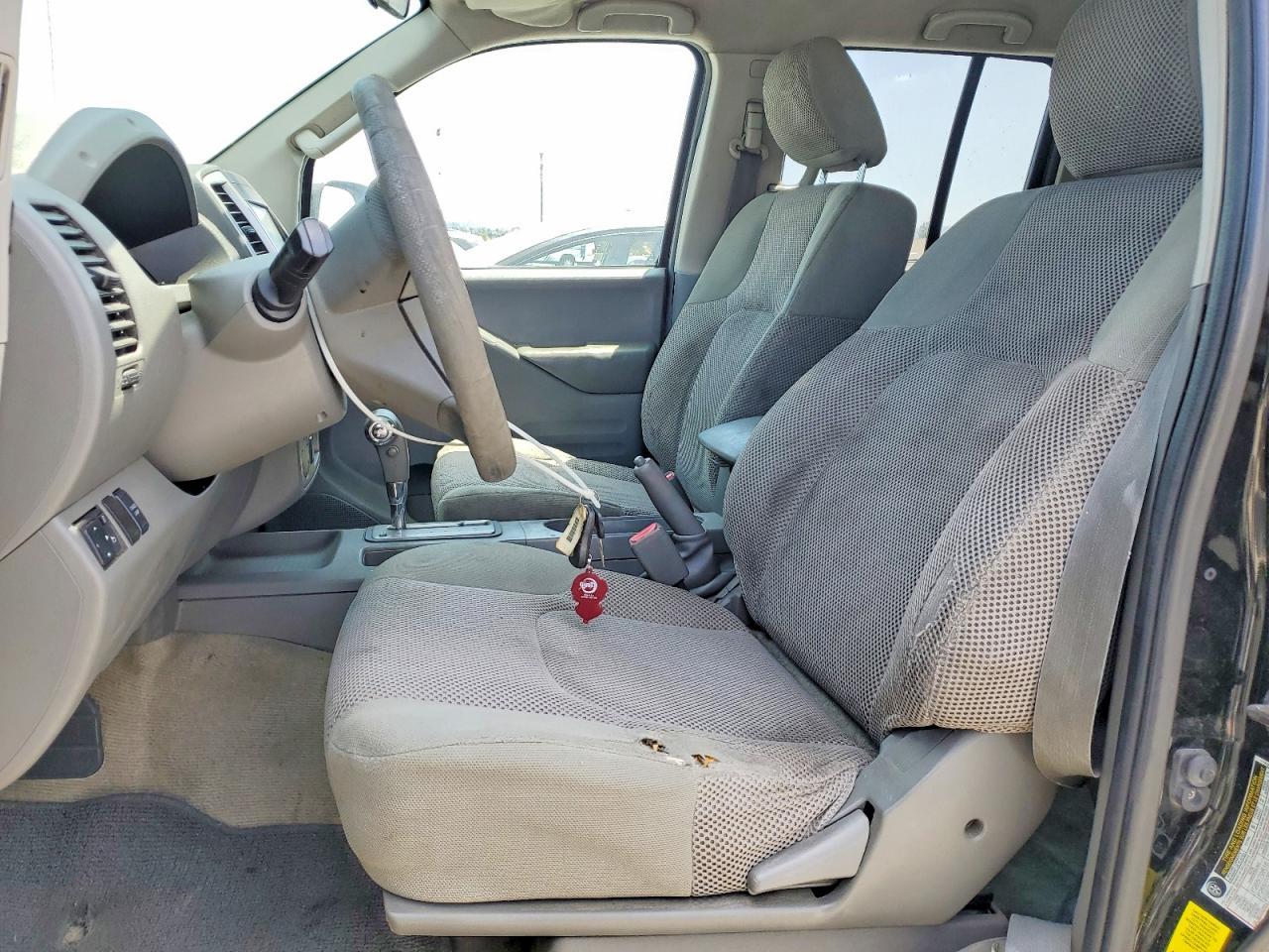 2015 NISSAN Frontier