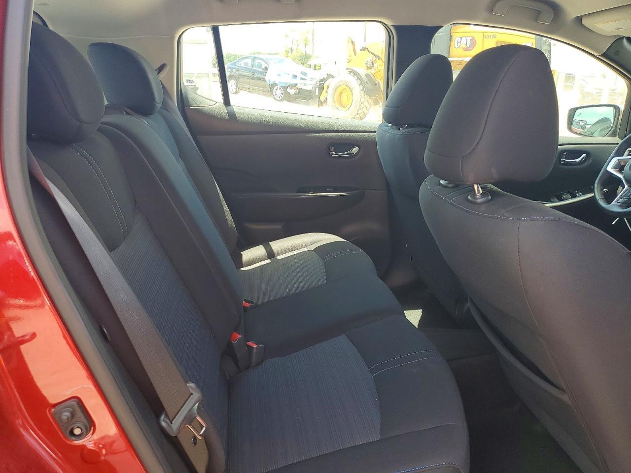 2019 NISSAN LEAF