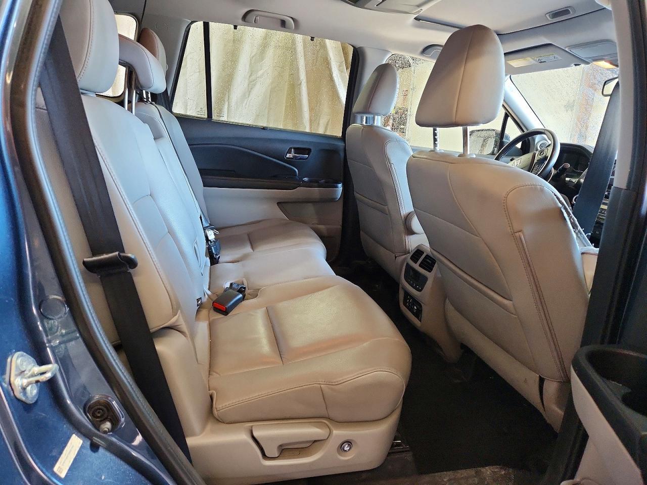 2016 HONDA PILOT