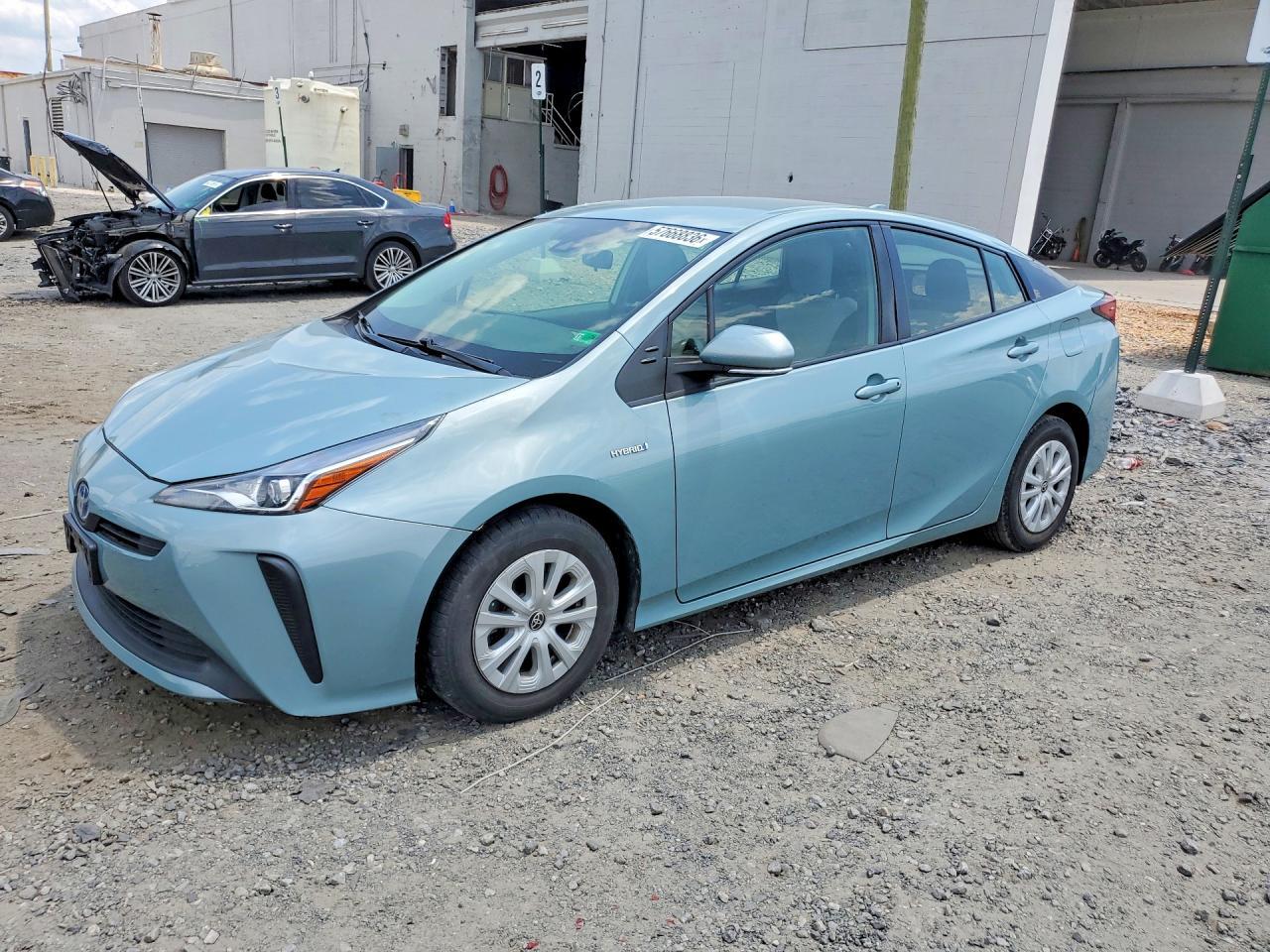 2019 TOYOTA PRIUS