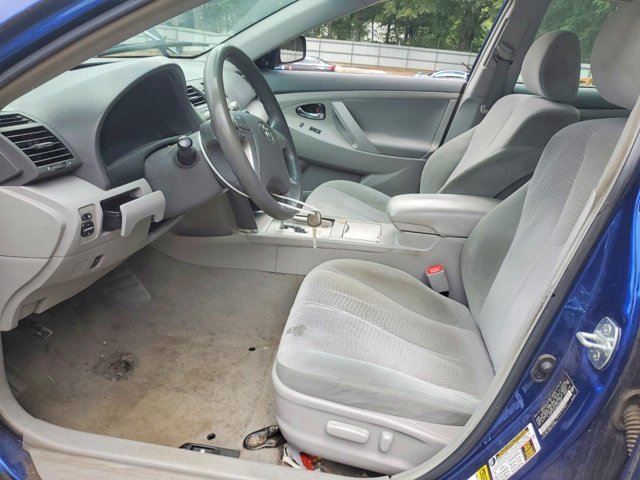 2010 TOYOTA CAMRY