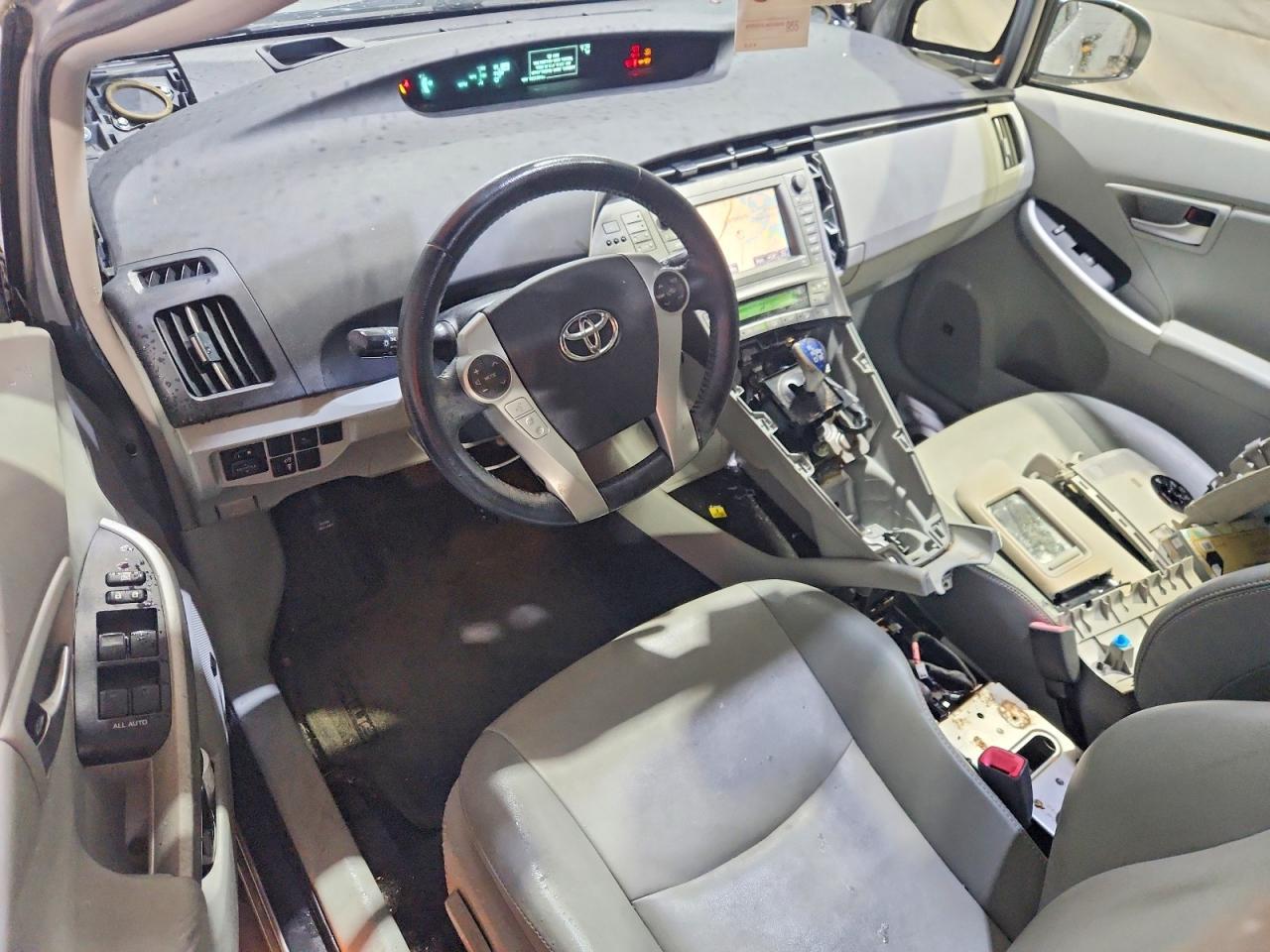 2012 TOYOTA PRIUS