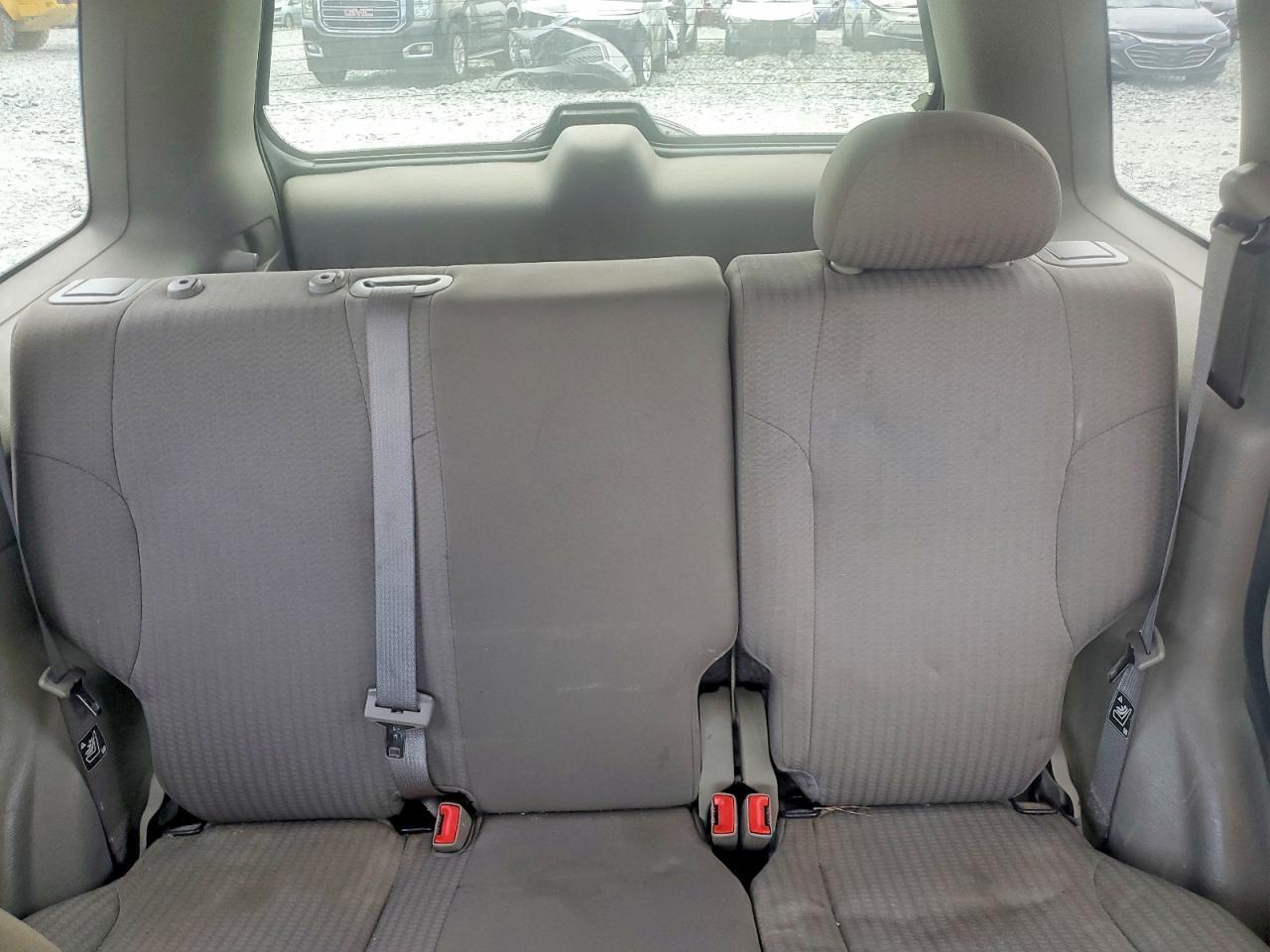 2004 JEEP Liberty