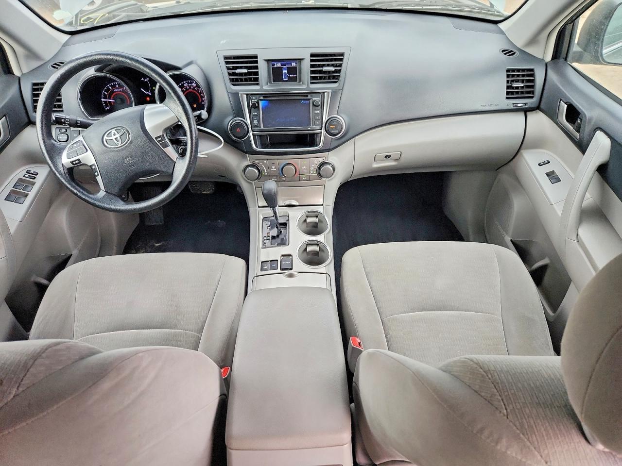 2013 TOYOTA HIGHLANDER