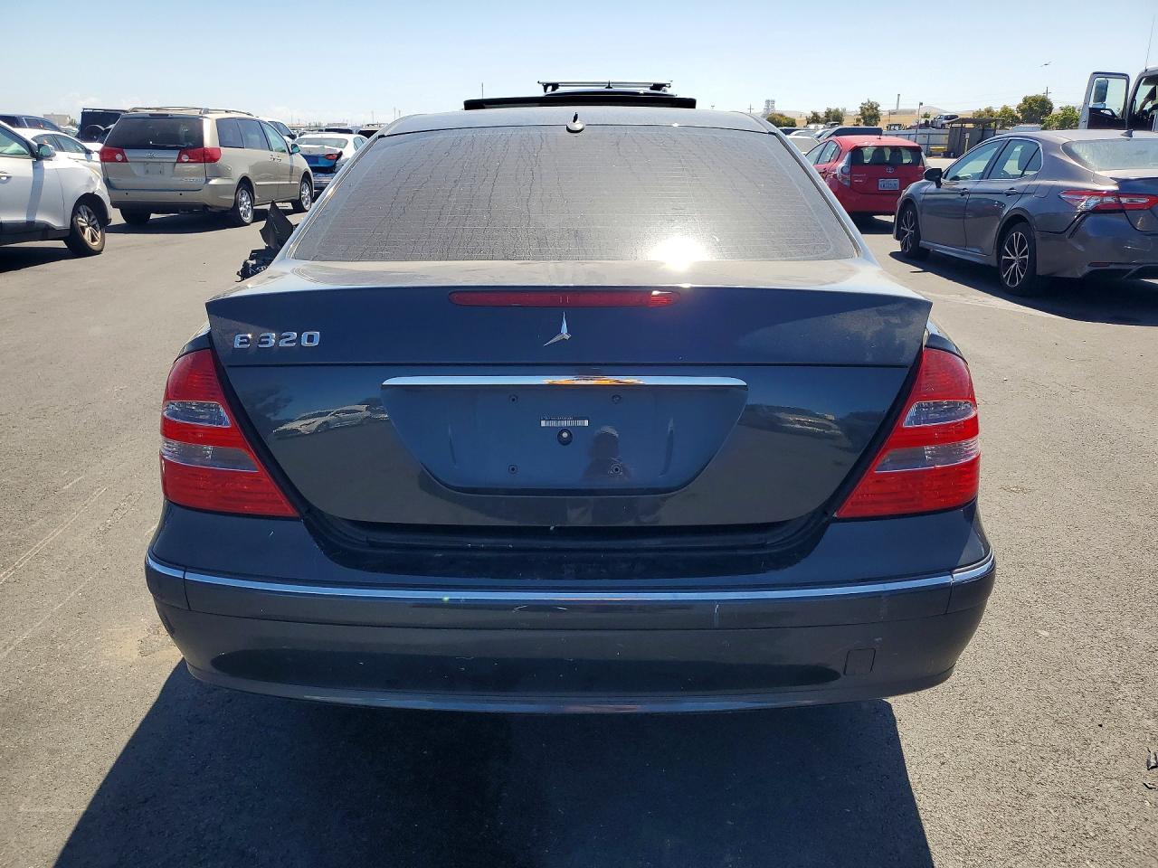 2003 MERCEDES-BENZ E-Class