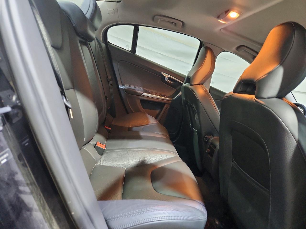 2014 VOLVO S60
