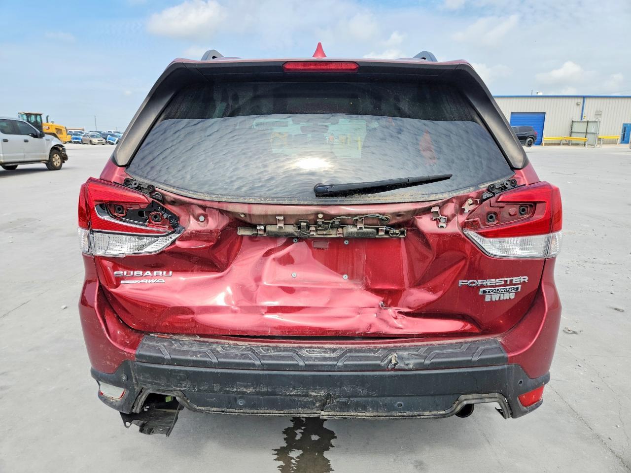 2021 SUBARU FORESTER