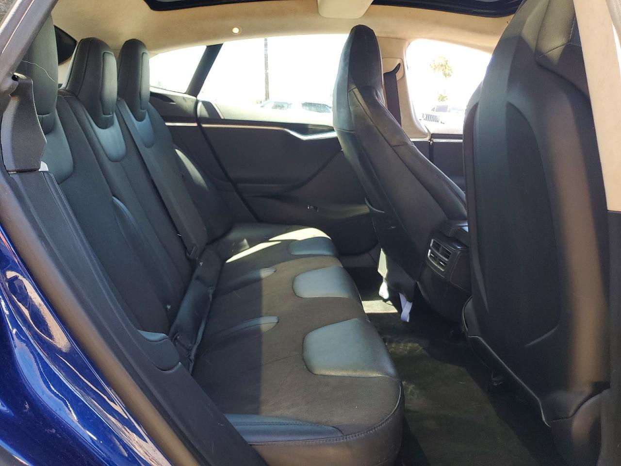 2015 TESLA MODEL S