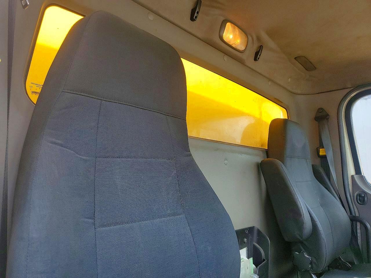 2014 Frht - Freightliner M2