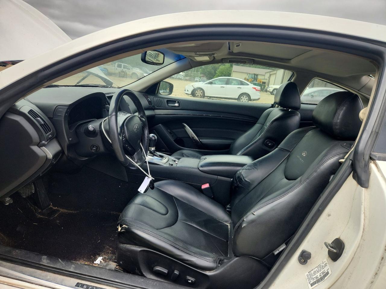 2012 INFINITI G37
