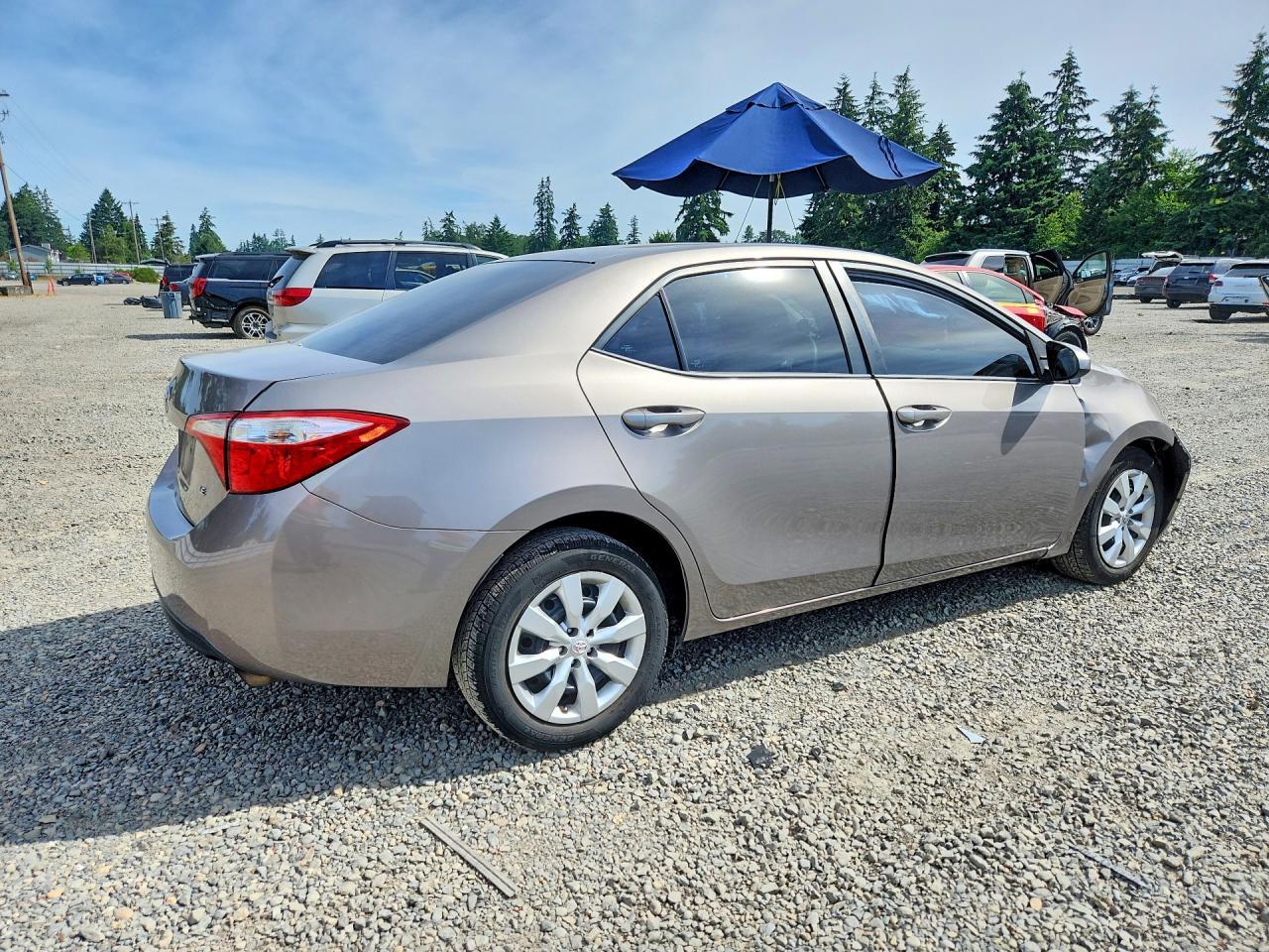 2015 TOYOTA COROLLA