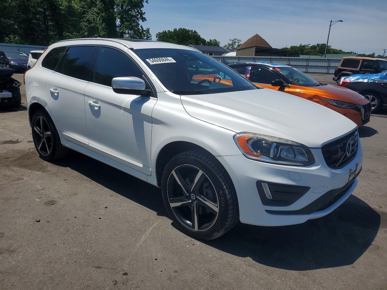 2015 VOLVO XC60