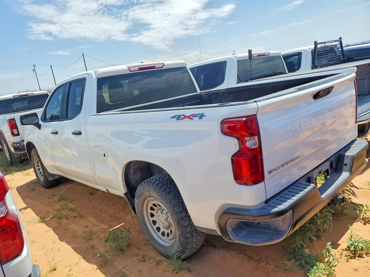 2023 CHEVROLET Silverado