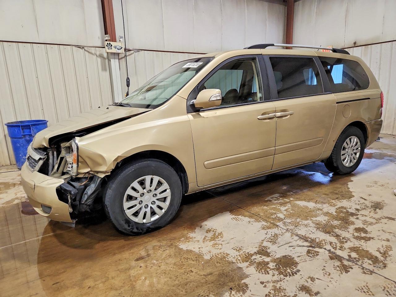 2011 KIA SEDONA