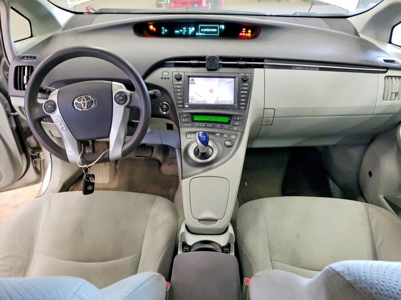 2010 TOYOTA PRIUS