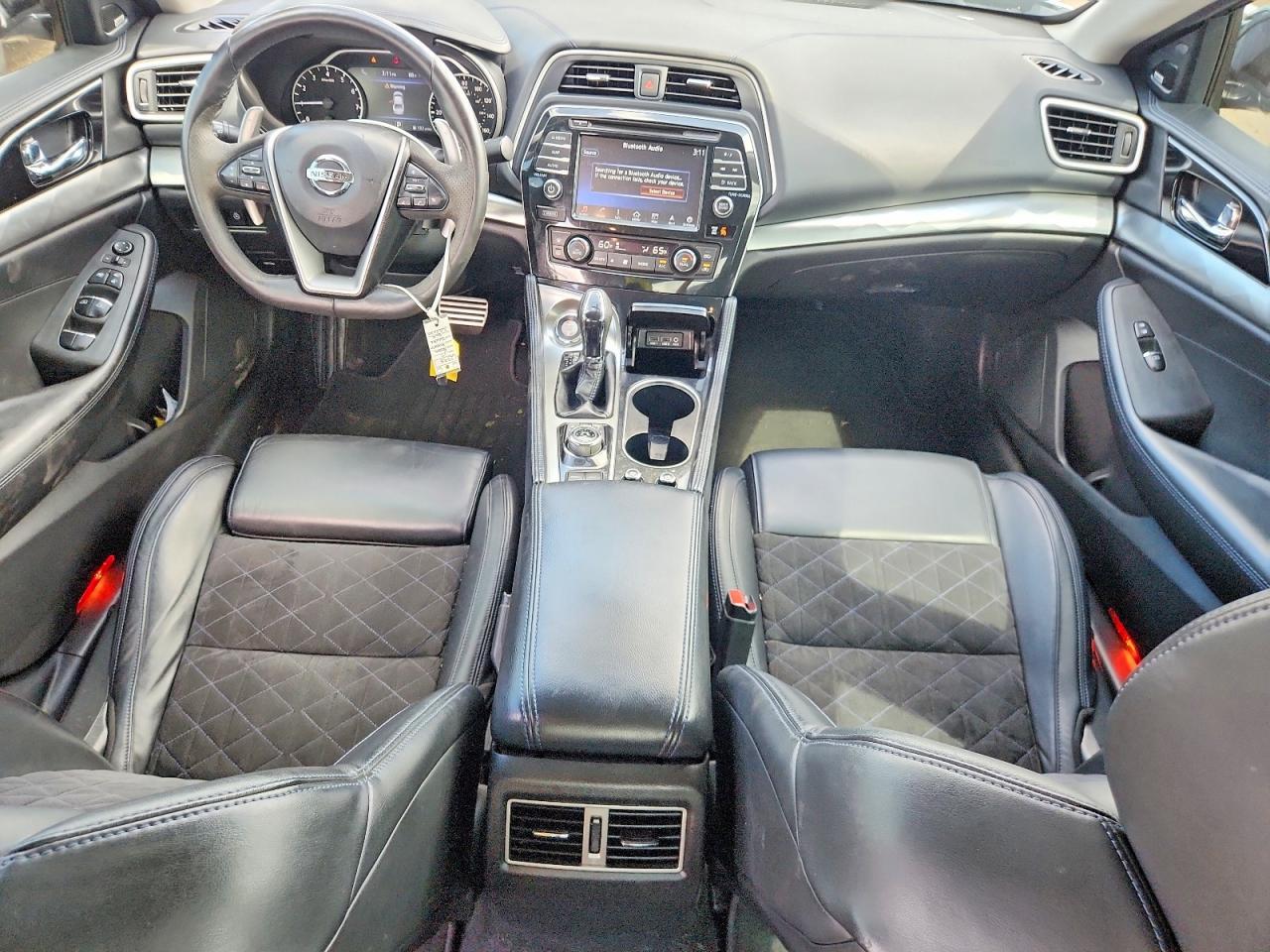 2017 NISSAN Maxima