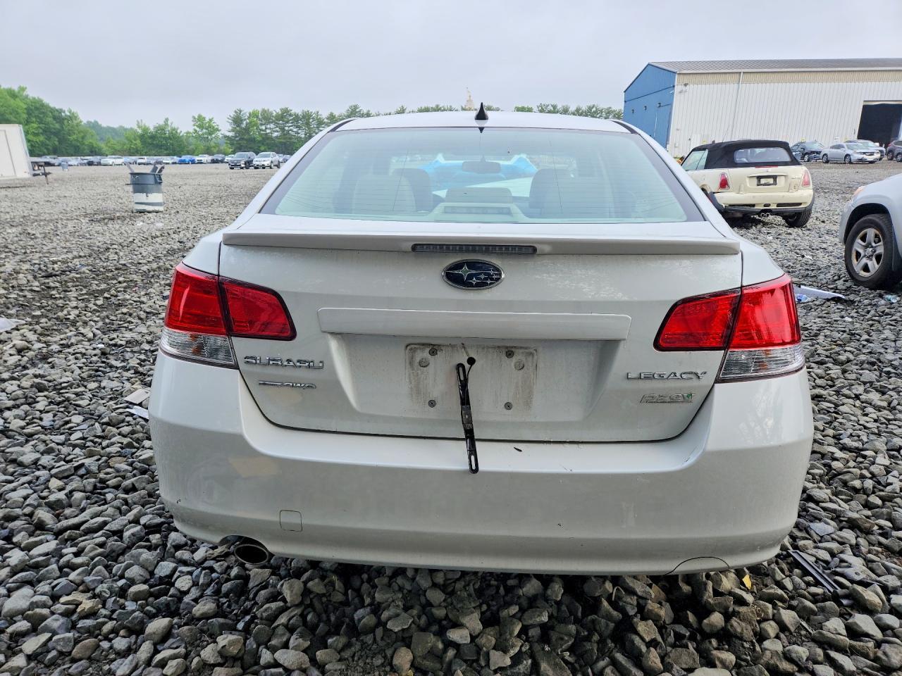 2012 SUBARU Legacy