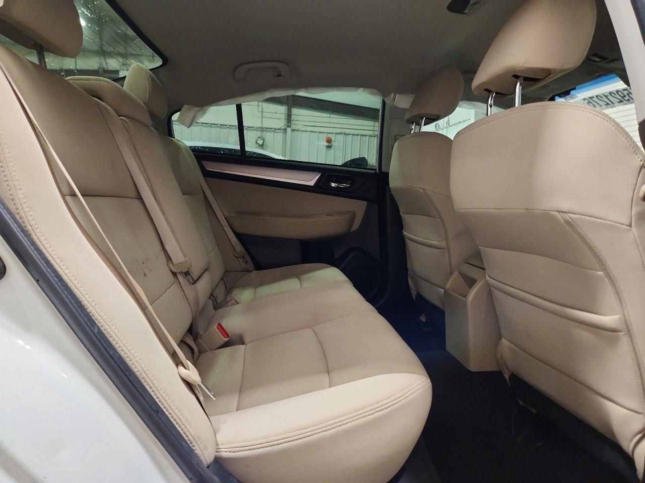 2017 SUBARU Legacy