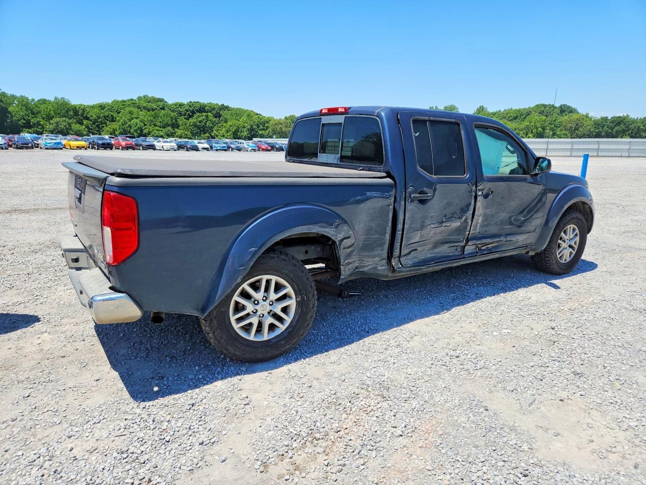 2017 NISSAN Frontier