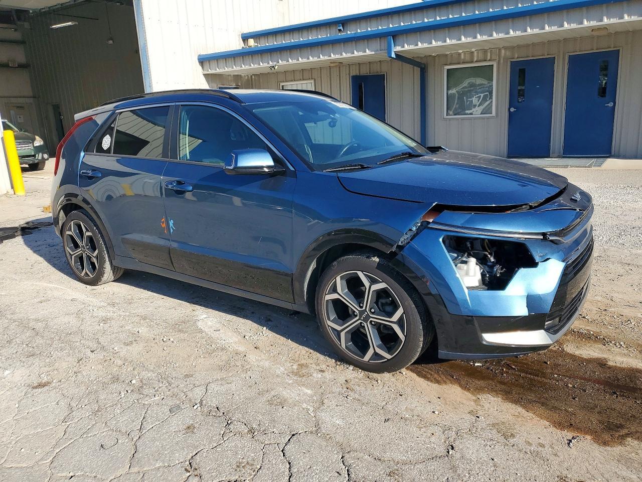 2023 KIA Niro