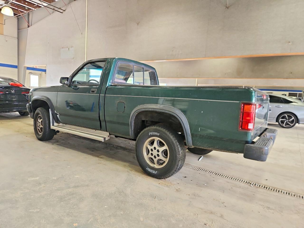1996 DODGE Dakota
