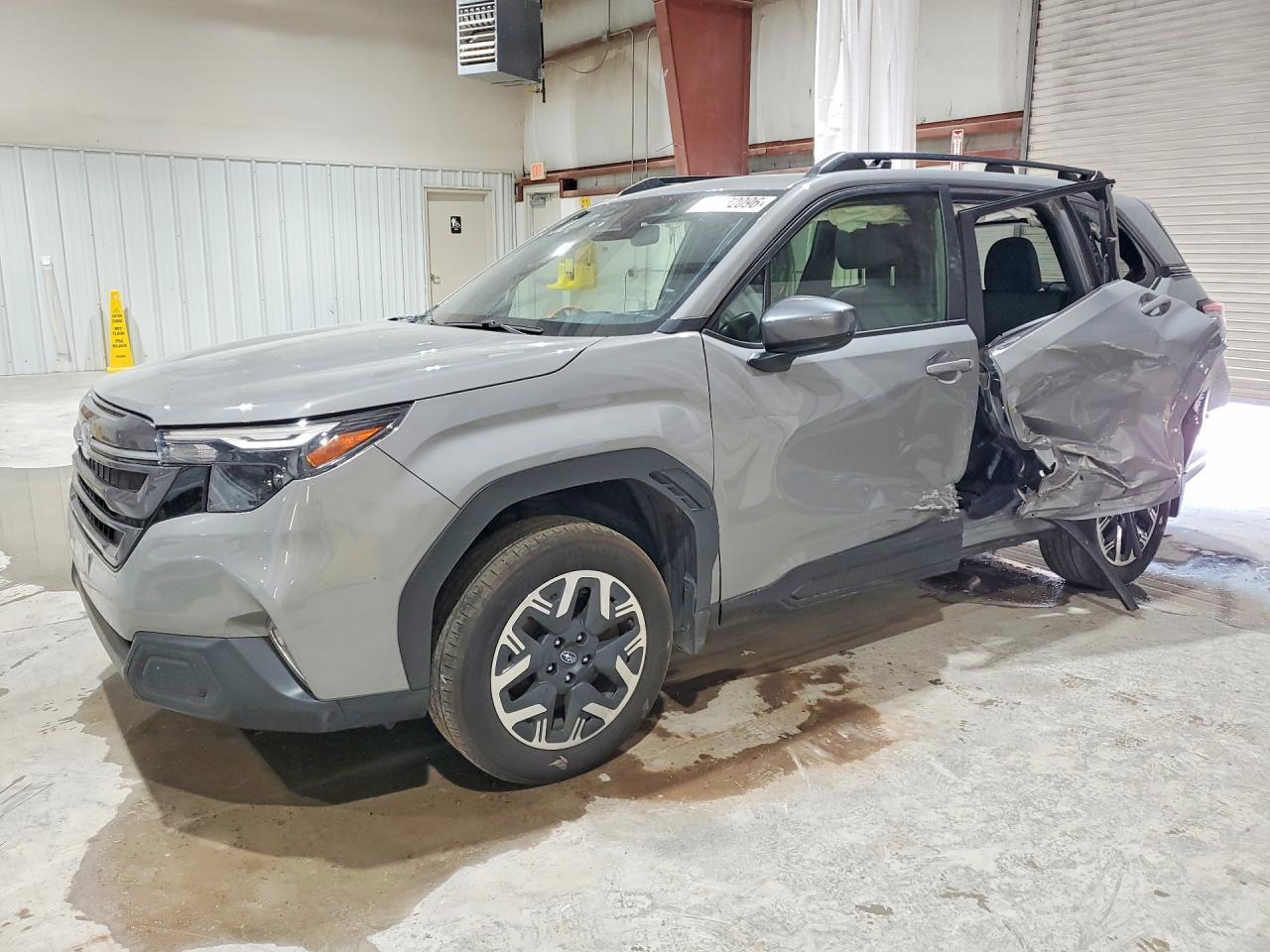 2025 SUBARU FORESTER