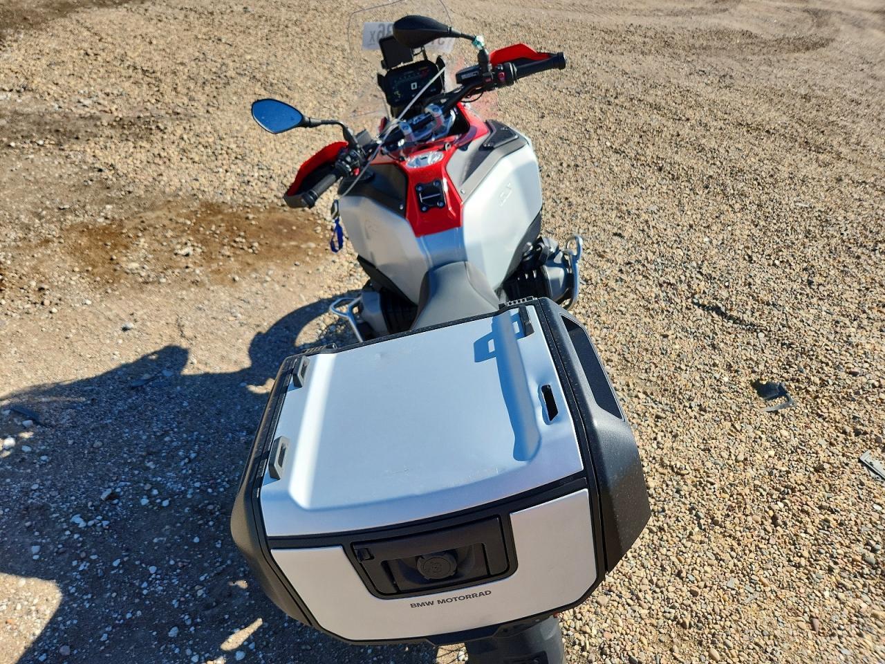 2025 BMW R