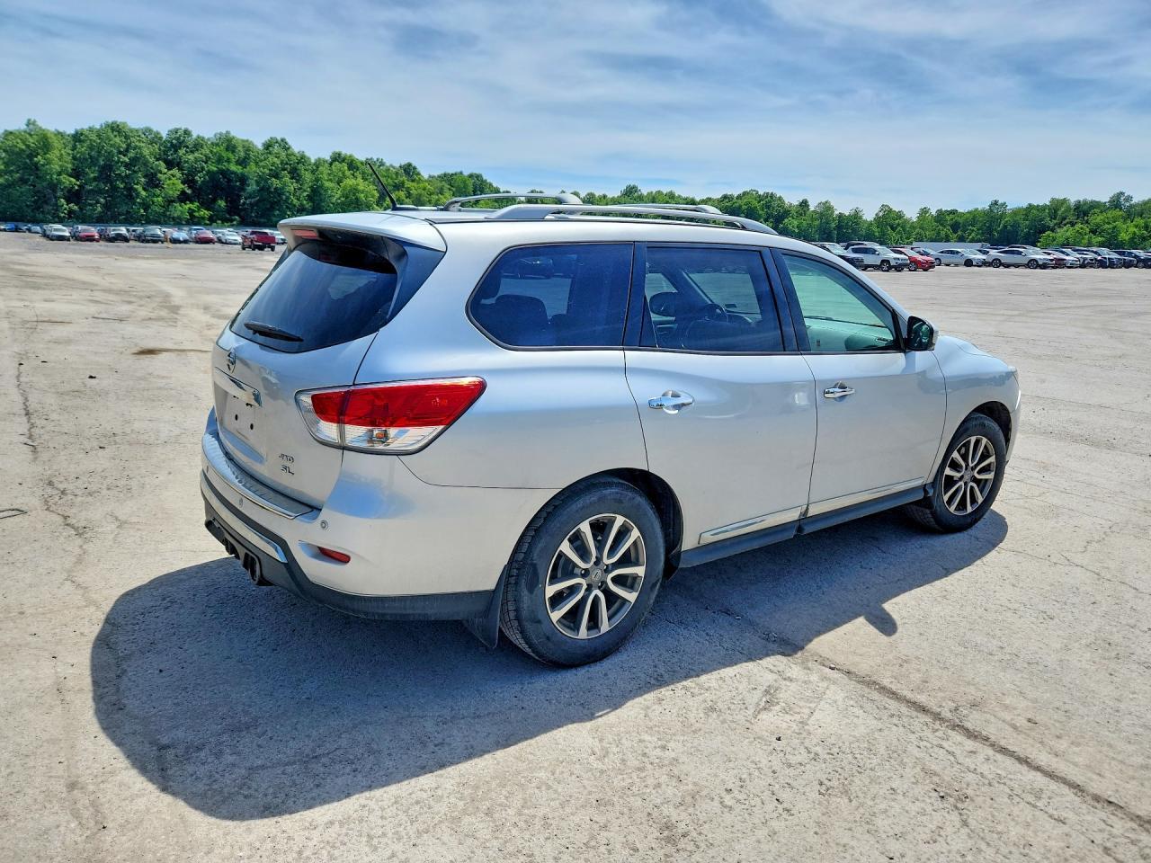 2015 NISSAN PATHFINDER