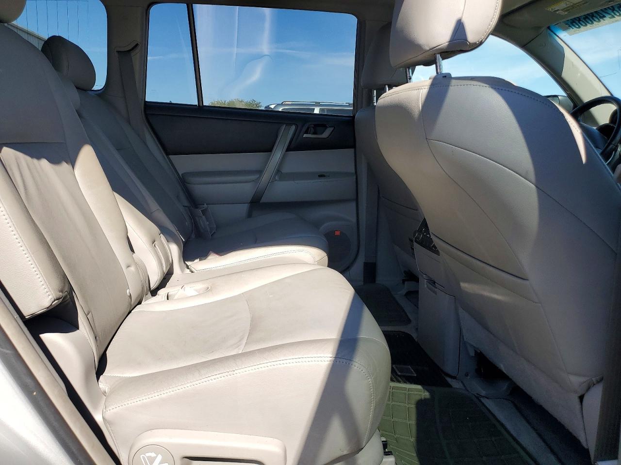 2008 TOYOTA HIGHLANDER