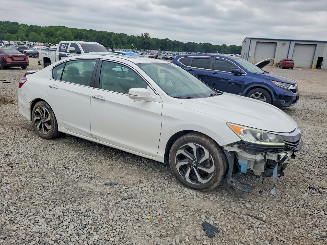2017 HONDA ACCORD