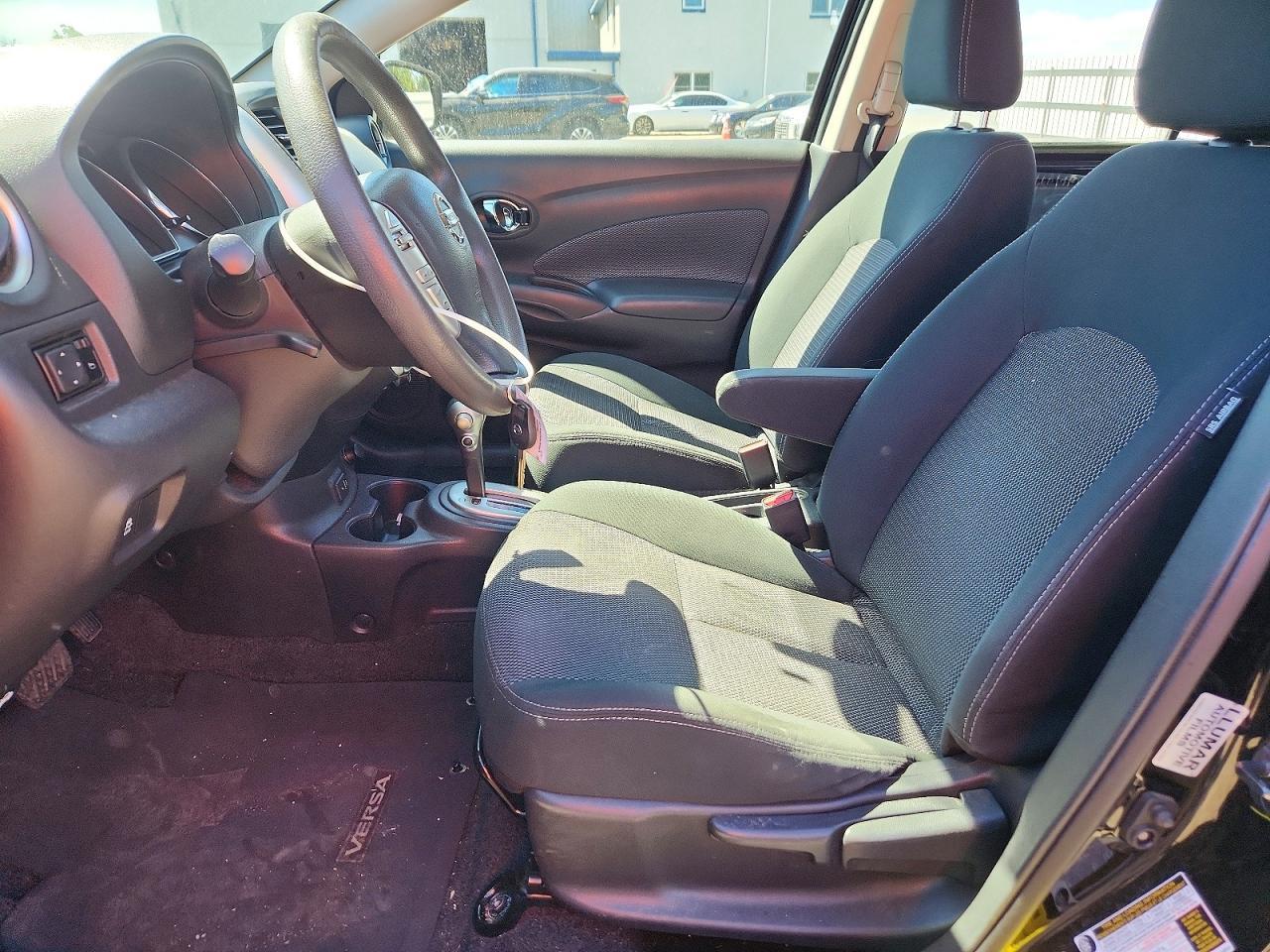 2017 NISSAN VERSA