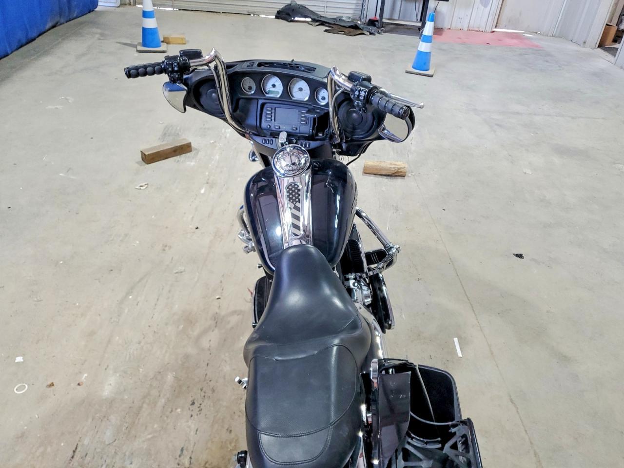 2015 HARLEY-DAVIDSON FLHX