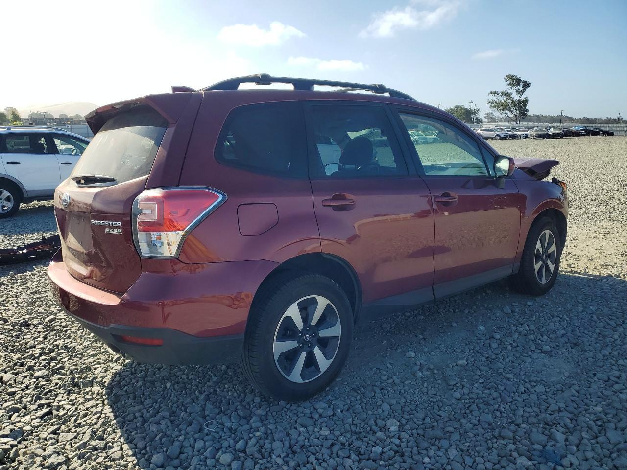 2017 SUBARU FORESTER